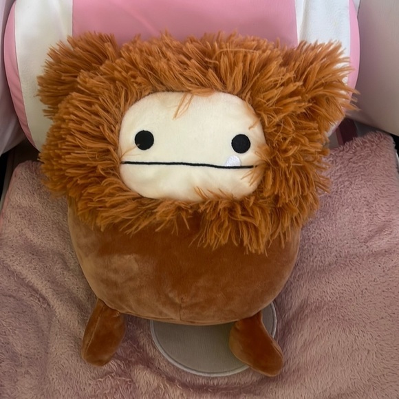 Benny the Bigfoot 7 inch squishmallow - Picture 1 of 5